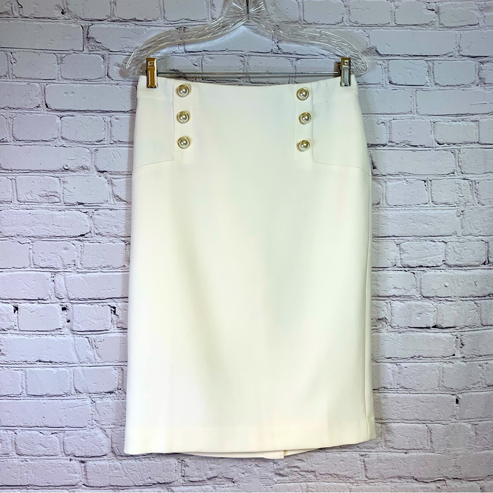 Absolutely beautiful Ann Taylor White Pencil Skirt with Pearl Buttons